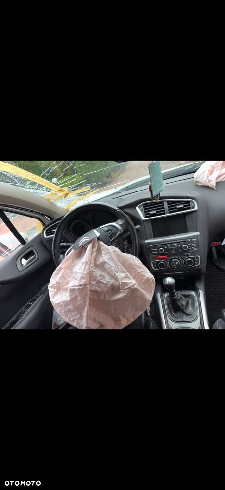 Citroën C4 1.6 HDi Exclusive - 6