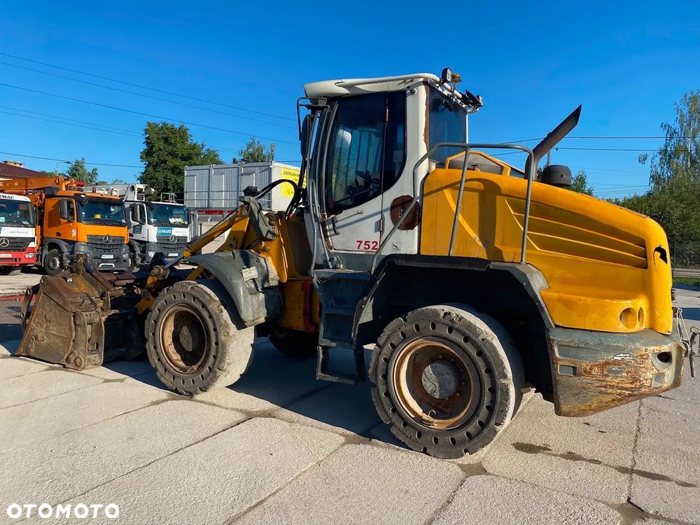 Liebherr L524 Łyżka Wysokiego Wysypu / Pełne Koła / - 4