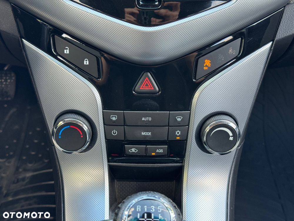 Chevrolet Cruze 1.8 LT+ - 20