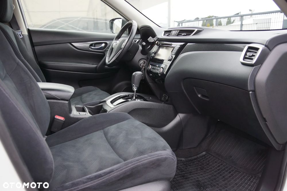 Nissan X-Trail 1.6 DCi Xtronic Acenta - 26