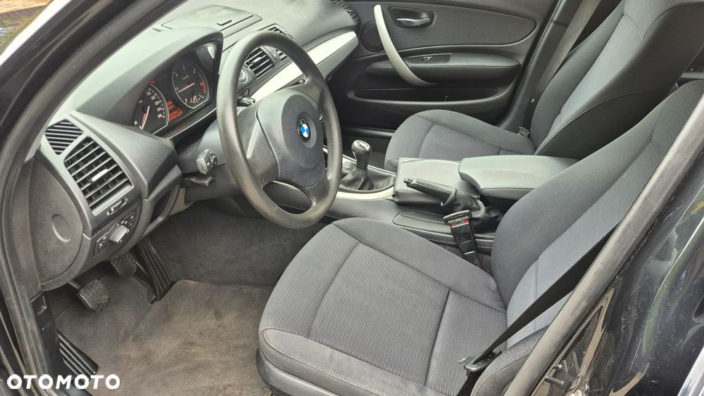 BMW Seria 1 - 35