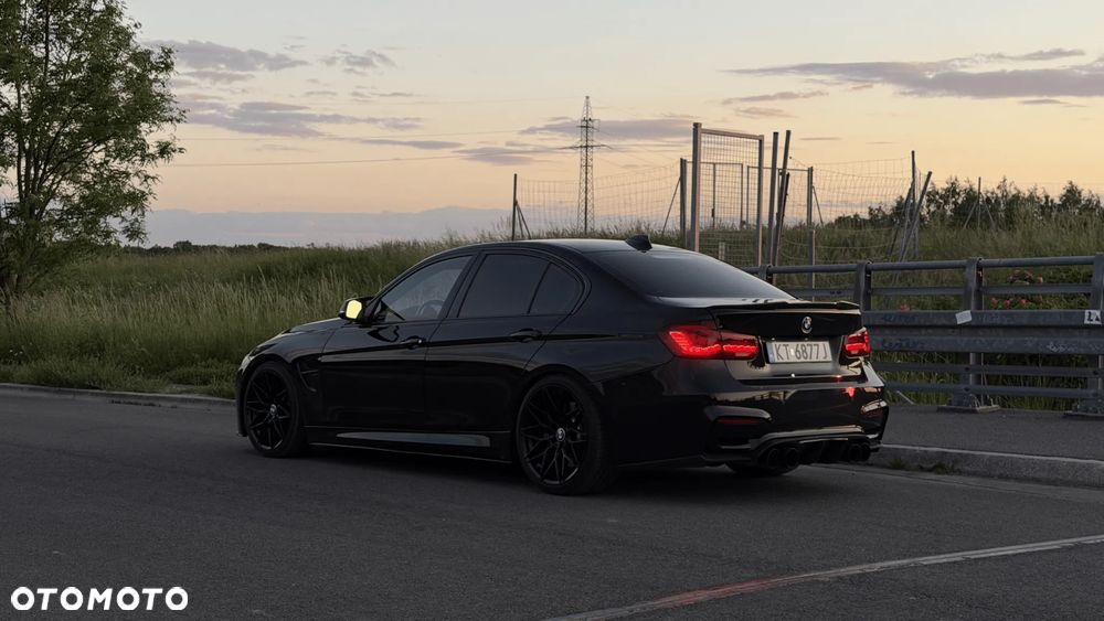 BMW Seria 3 330i xDrive Edition M Sport Shadow - 12