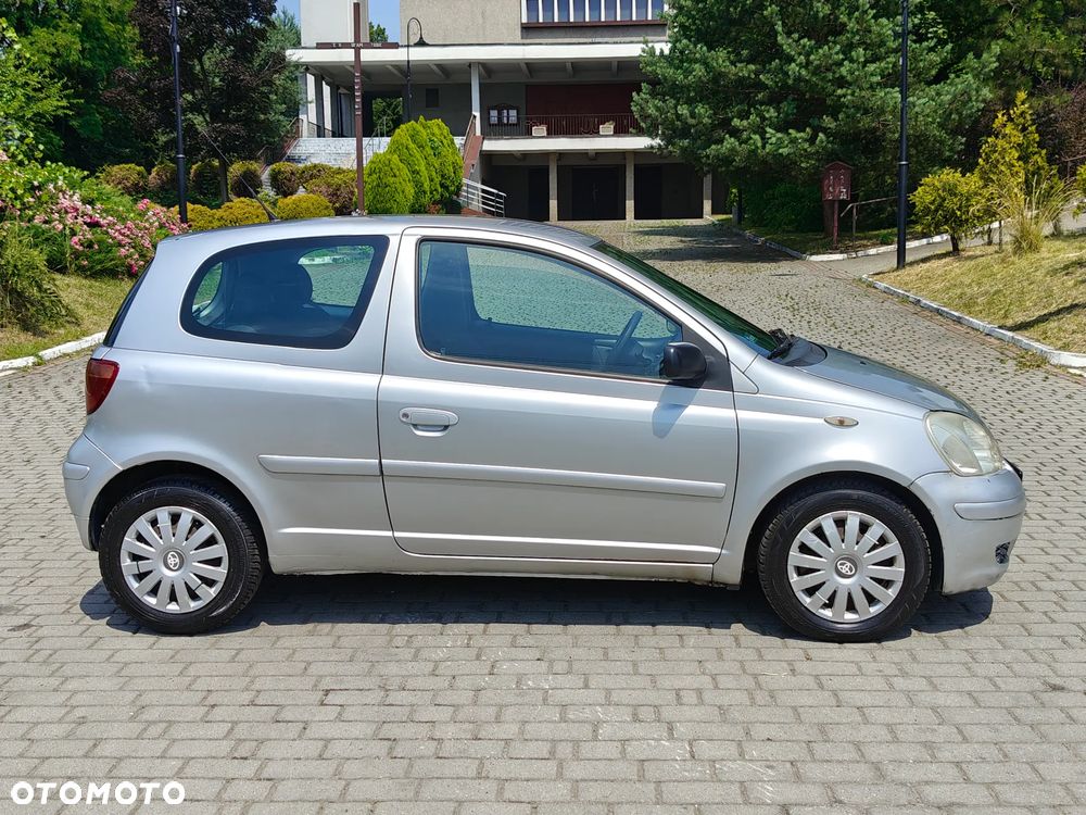 Toyota Yaris 1.3 Sol - 4
