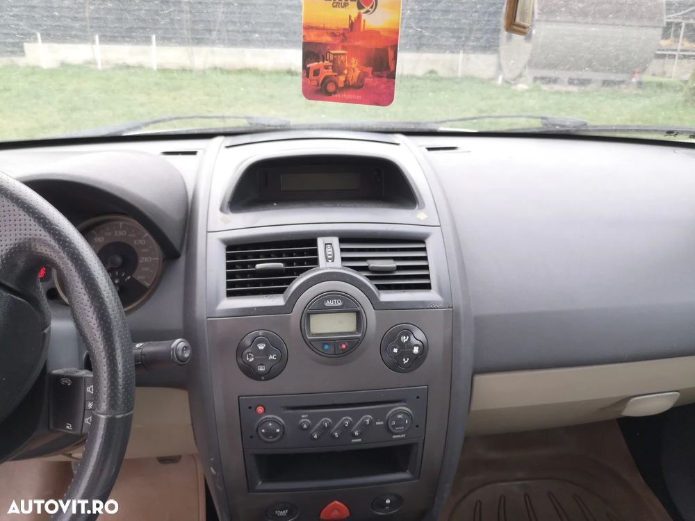 Renault Megane II Sedan 1.5 dCi Confort Privilege - 8