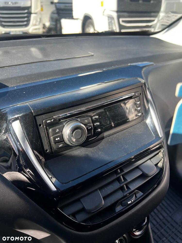 Peugeot 208 Blue-HDi 120 Stop&Start Allure - 19