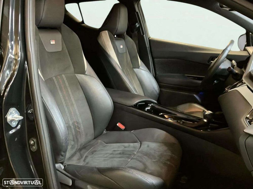 Toyota C-HR - 16