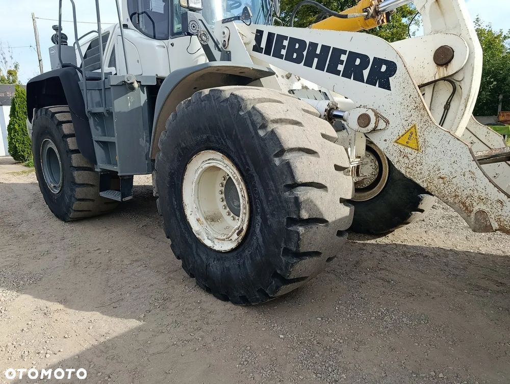 Liebherr L 566 - 10