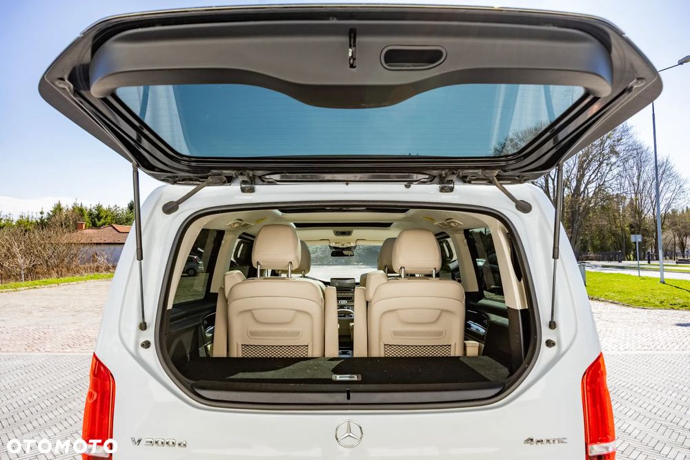 Mercedes-Benz Klasa V 300 d 4-Matic Exclusive 9G-Tronic (d³ugi) - 15