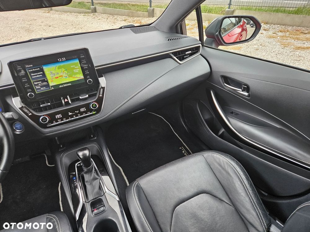 Toyota Corolla 2.0 Hybrid Selection - 12