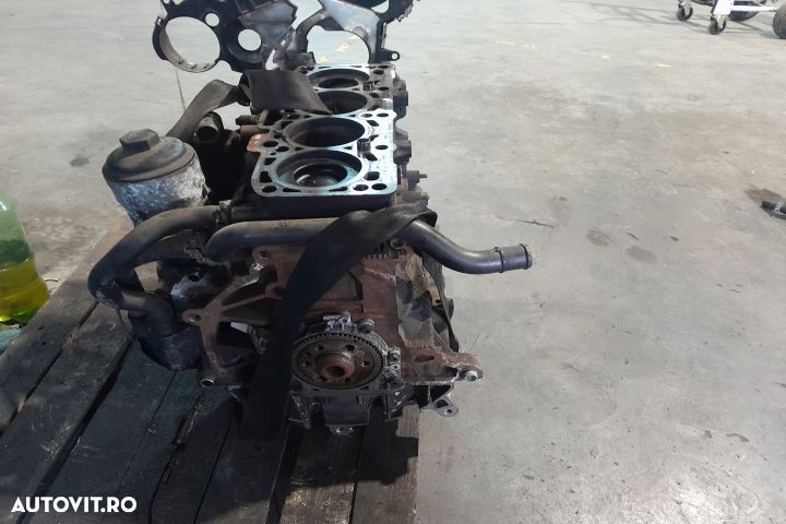 Bloc motor ambielat 2.0 CBDC 2.0 CBDC Volkswagen VW Passat B6 [2005 - - 3