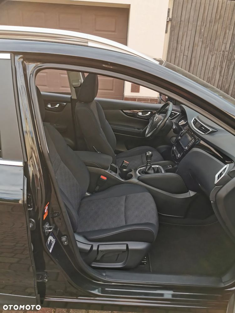 Nissan Qashqai 1.6 DIG-T N-Connecta - 19