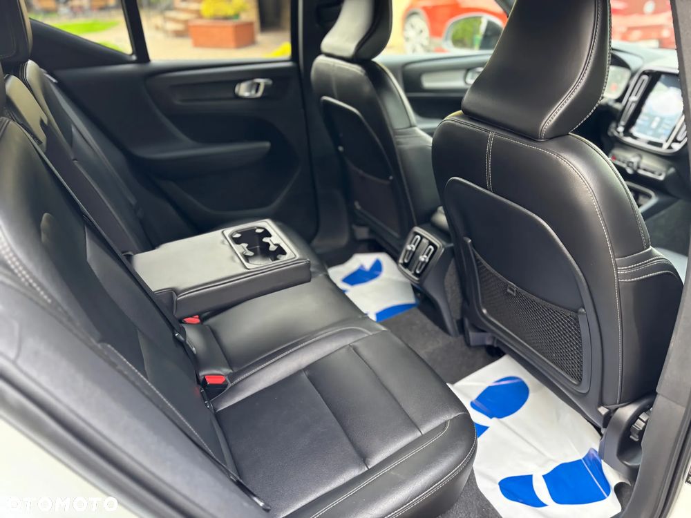Volvo XC 40 D3 R-Design - 11