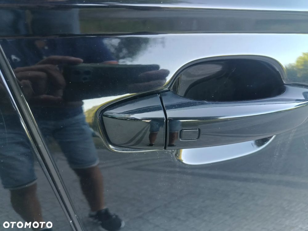 Audi A6 Avant 2.0 TDI Ultra S tronic - 17