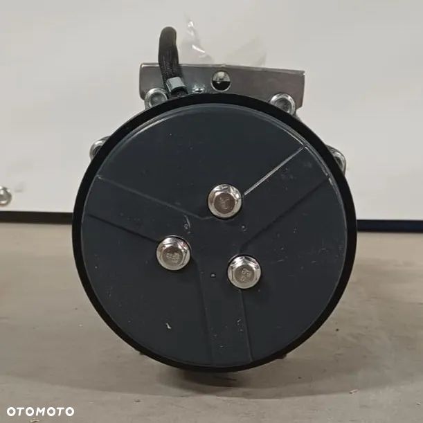 Sprężarka do Klimatyzacji  JCB 3CX 4CX 7232/42840 332/D2884 320/08562 - 2