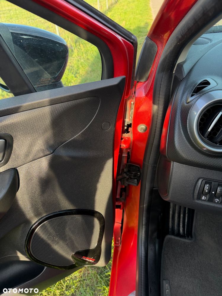 Renault Clio TCe 90 Limited - 28