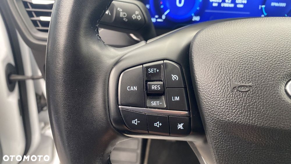 Ford Focus 1.0 EcoBoost mHEV Titanium X - 23