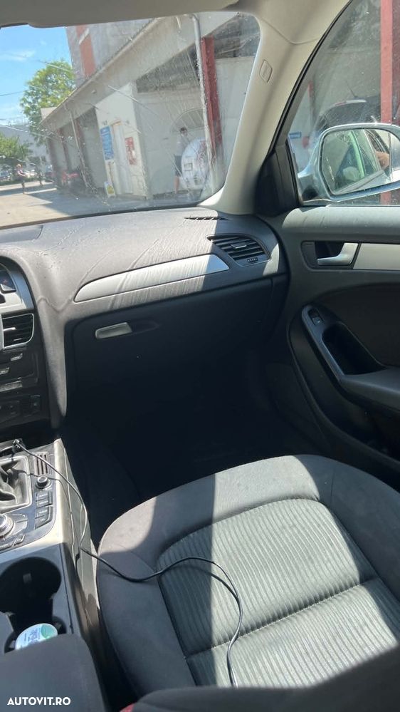 Audi A4 Limuzina - 5