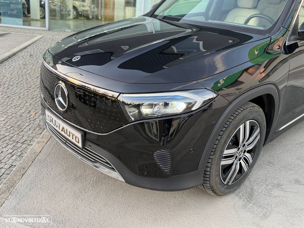 Mercedes-Benz EQB 250 Electric Art - 11