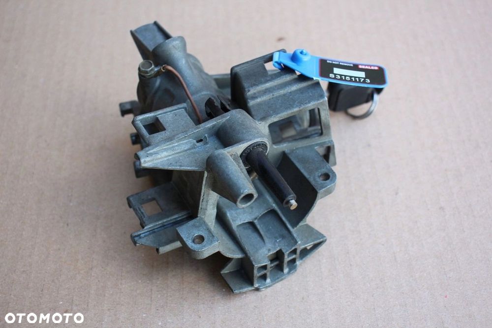 Stacyjka z kluczykiem BMW e34 e32 oryginalna sprawna 1155240 - 2