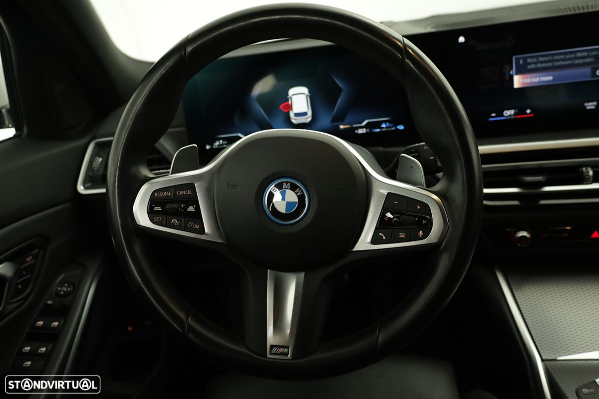 BMW 330 e Touring Pack M Auto - 16