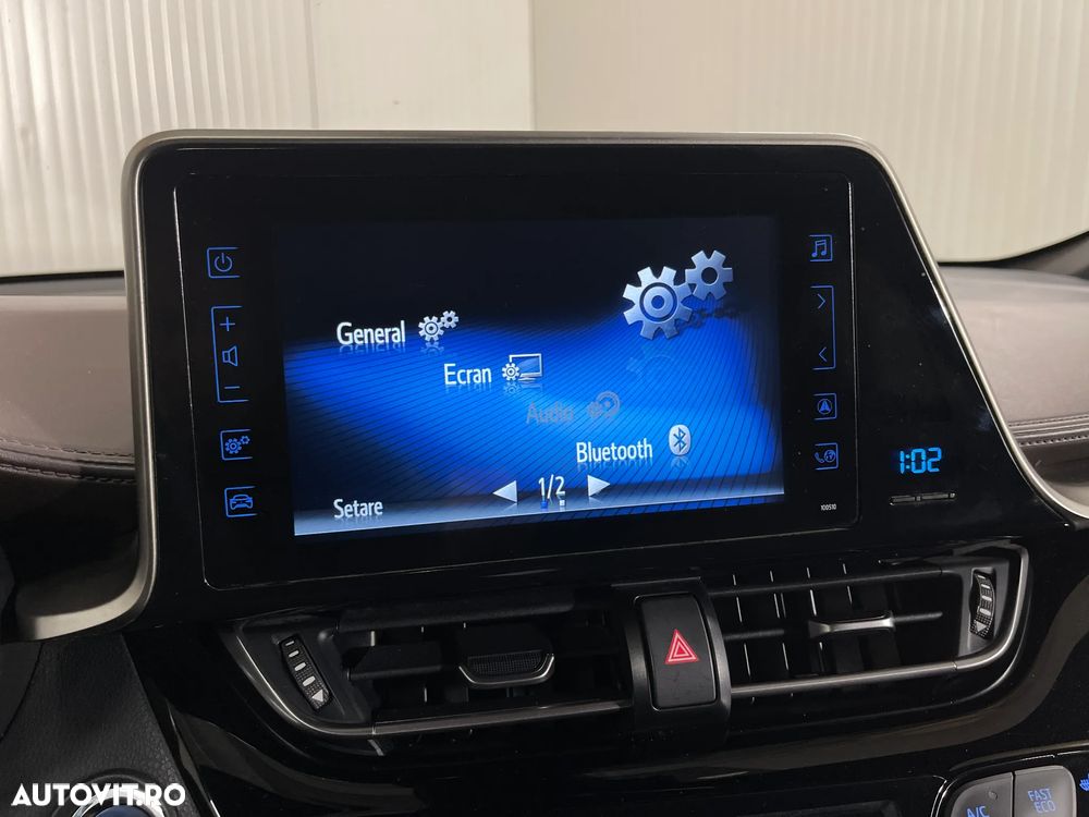 Toyota C-HR Lounge - 15