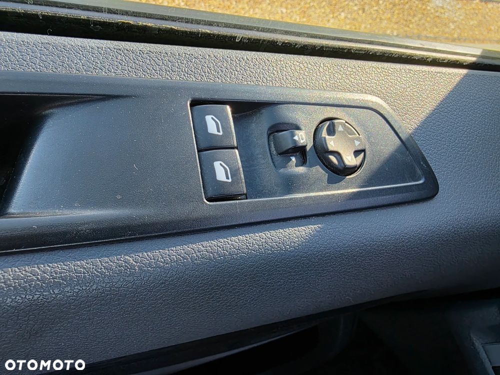 Opel VIVARO - 31