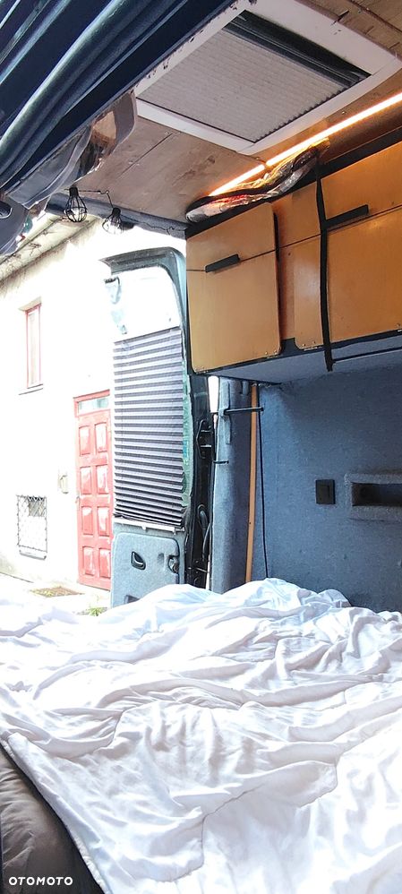 Opel Vivaro kamper - 13