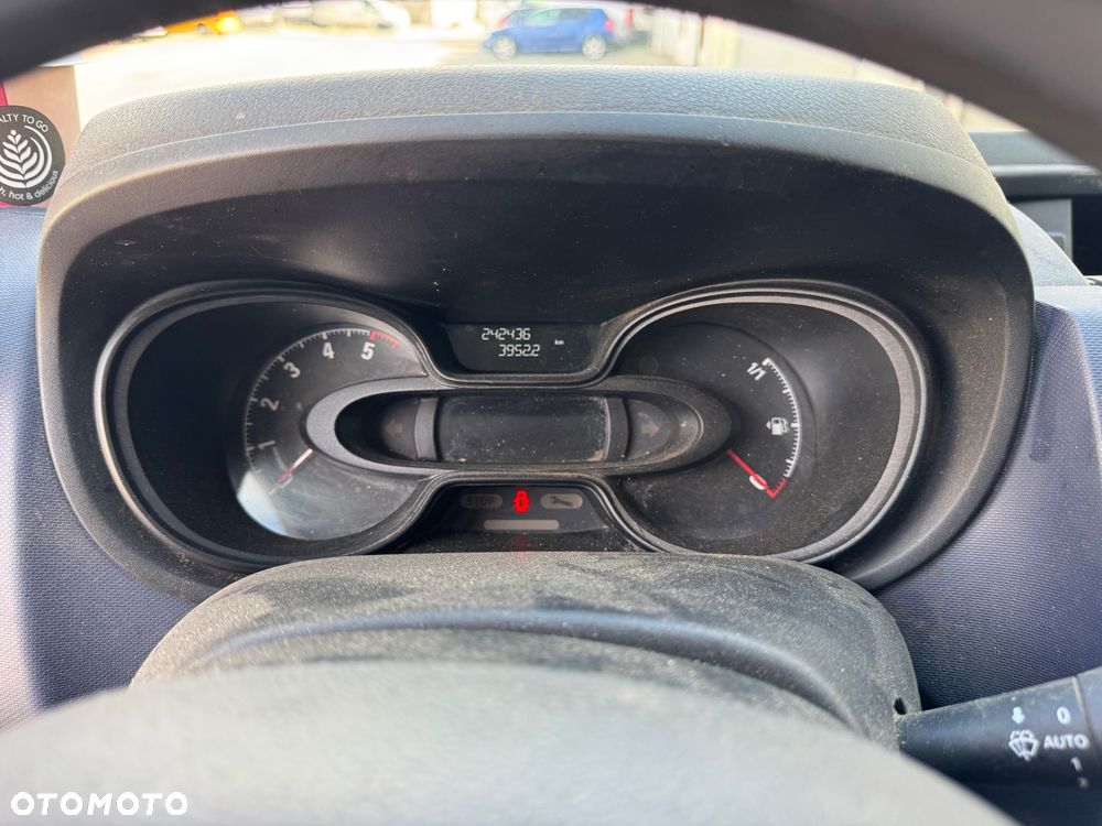 Opel Vivaro - 15