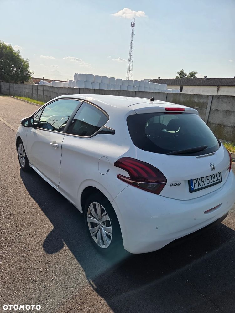 Peugeot 208 - 7