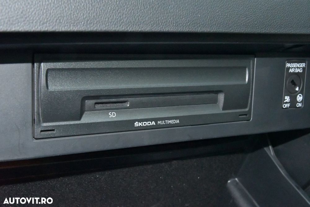 Skoda Octavia 2.0 TDI DSG 4X4 Style - 30