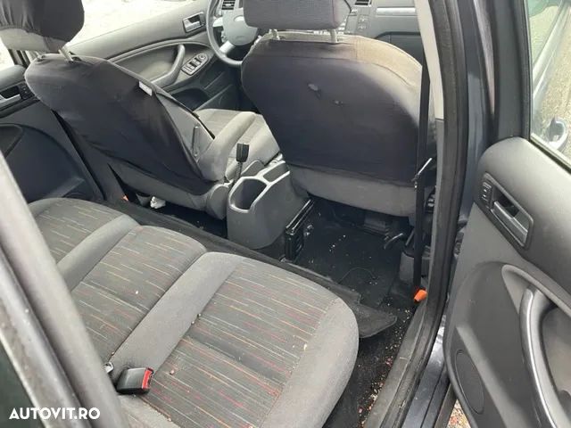 Dezmembrez Ford C Max 1.6 2008 Facelift - 4