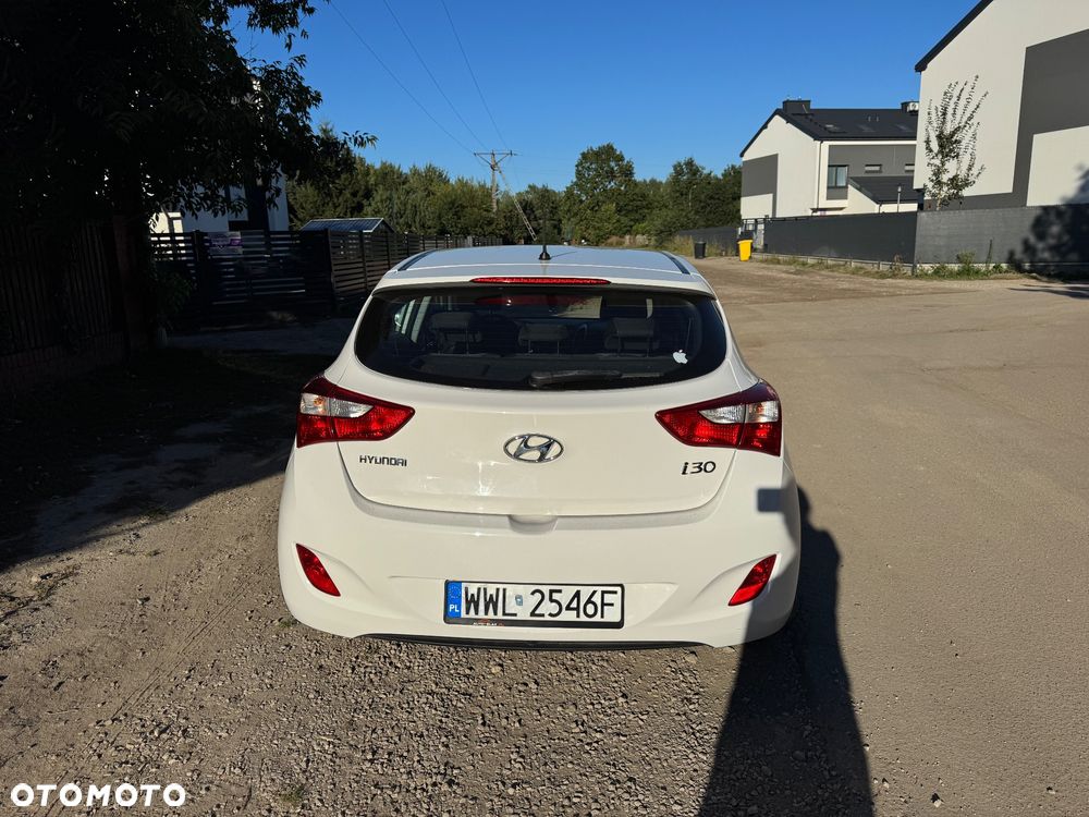 Hyundai i30 1.4 Classic + - 8