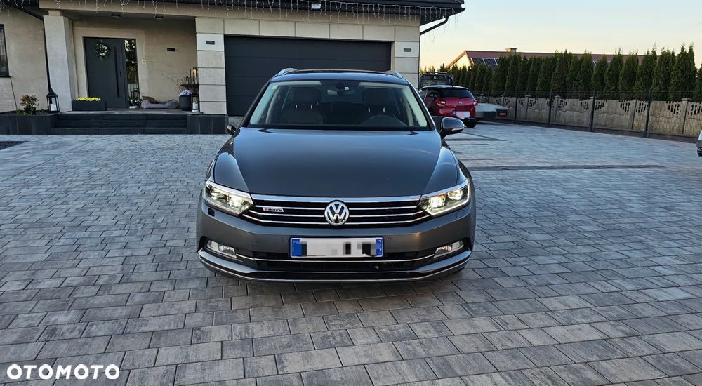 Volkswagen Passat Variant 2.0 TDI SCR 4Motion DSG Highline - 9