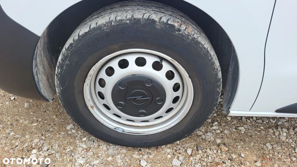 Opel Vivaro (4-d) 1.5 CDTI Long 2.7t (88kW FUR M) 120 KM M6 - 24