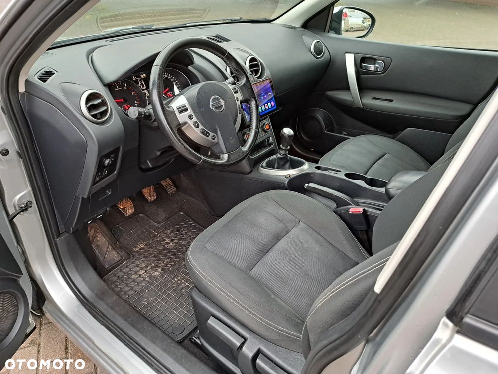 Nissan Qashqai - 12