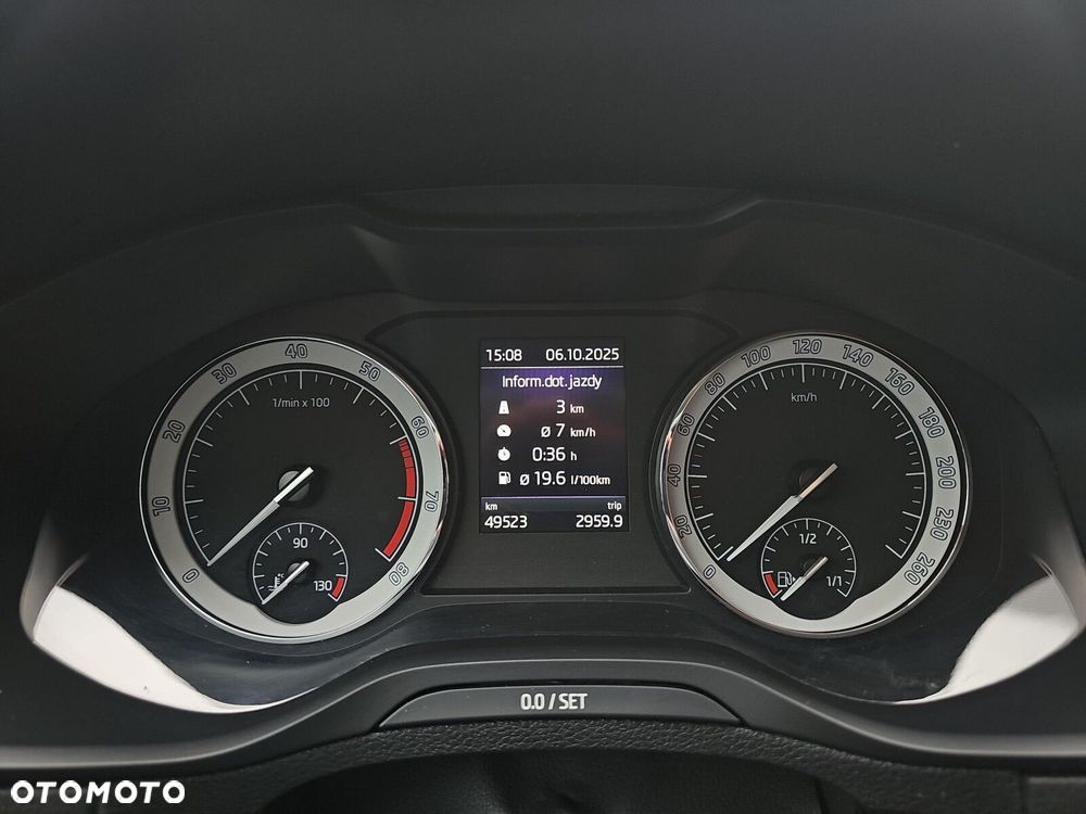 Skoda Karoq 1.5 TSI ACT 4x2 Style DSG - 12