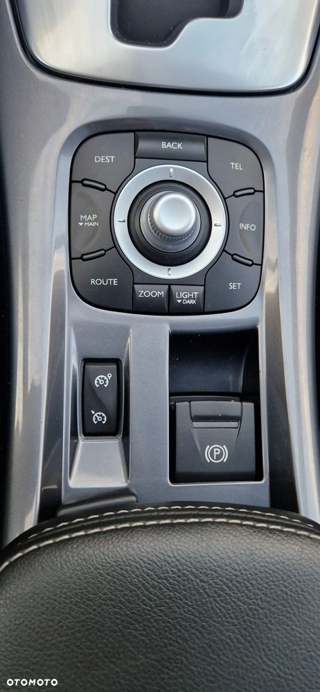 Renault Laguna 3.0 dCi V6 Initiale - 23