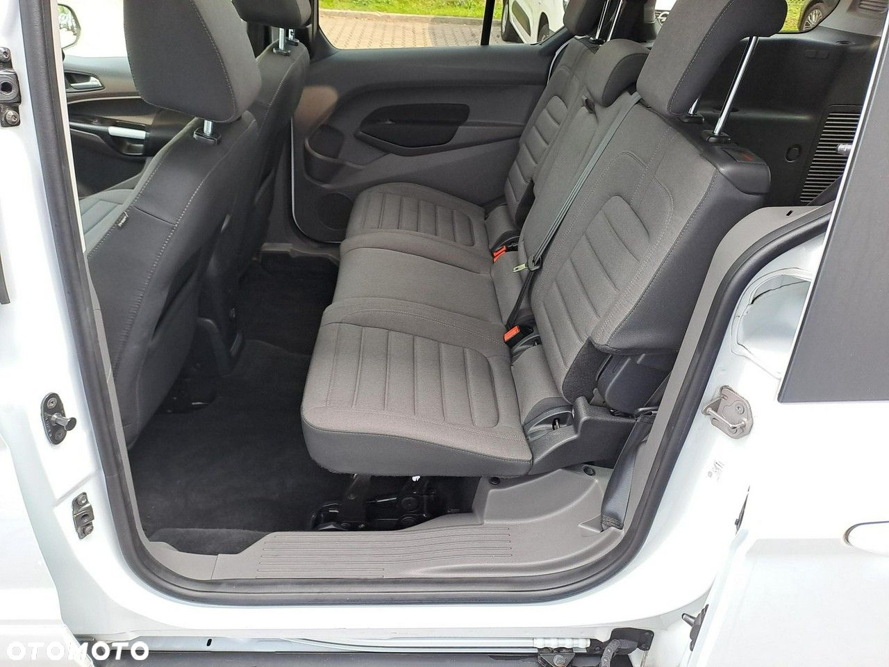 Ford Tourneo Connect Grand - 10
