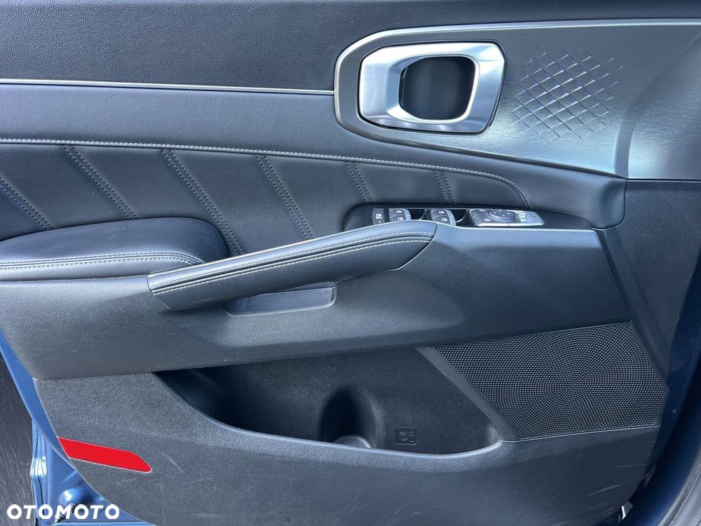 Kia Sorento 1.6 T-GDI HEV XL 7os - 13