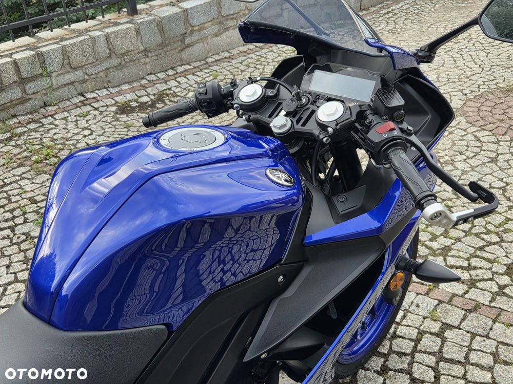 Yamaha YZF - 23