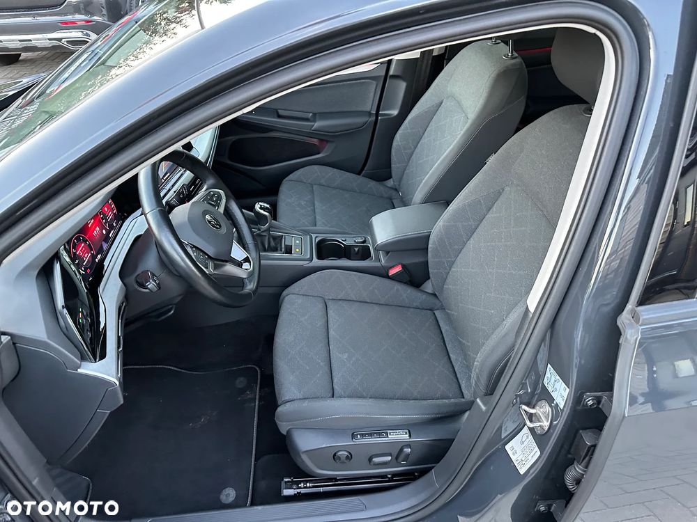 Volkswagen Golf - 21