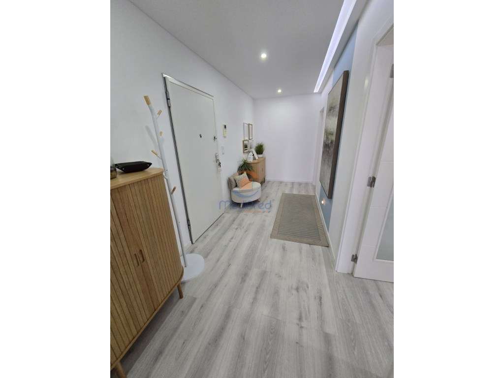 Apartamento T2 com BOX e Varandas | Encosta do Mourigo, Famões - Grande imagem: 2/34