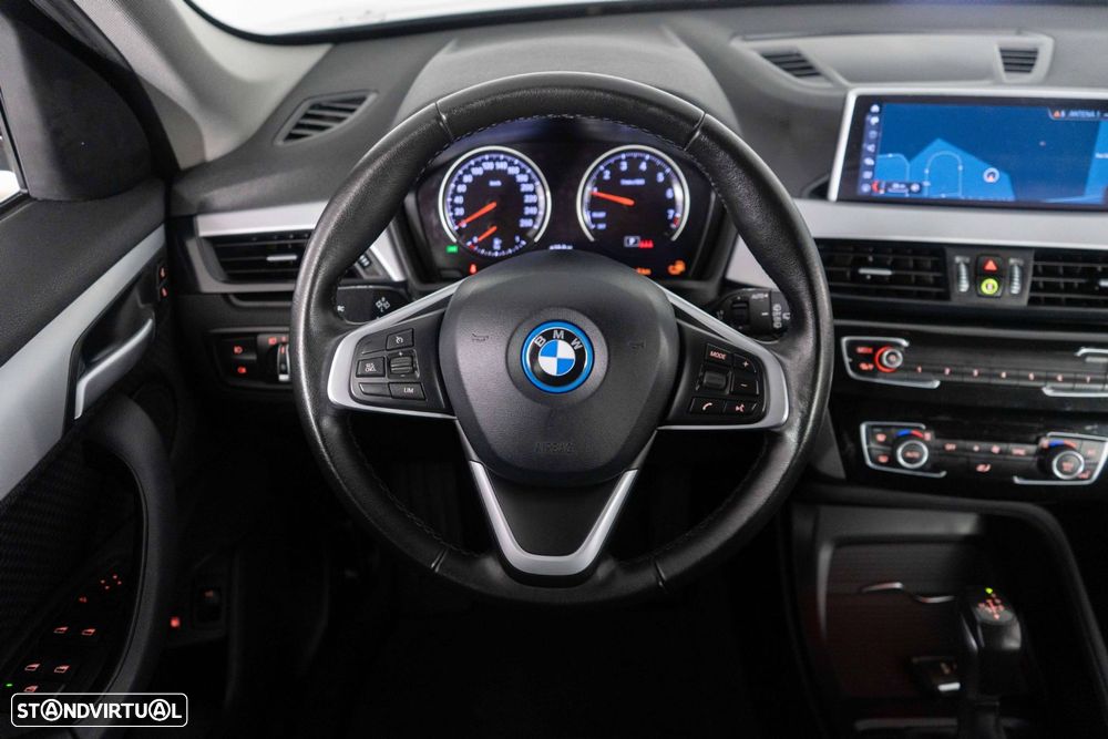 BMW X1 25 e xDrive Corporate Edition - 27