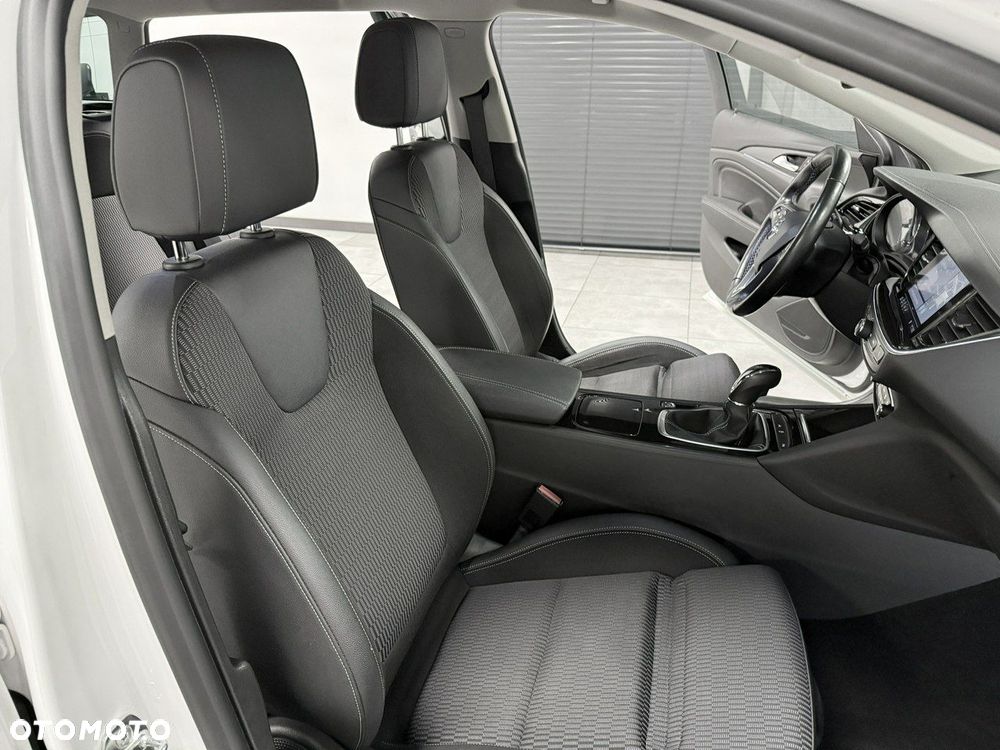 Opel Insignia - 20