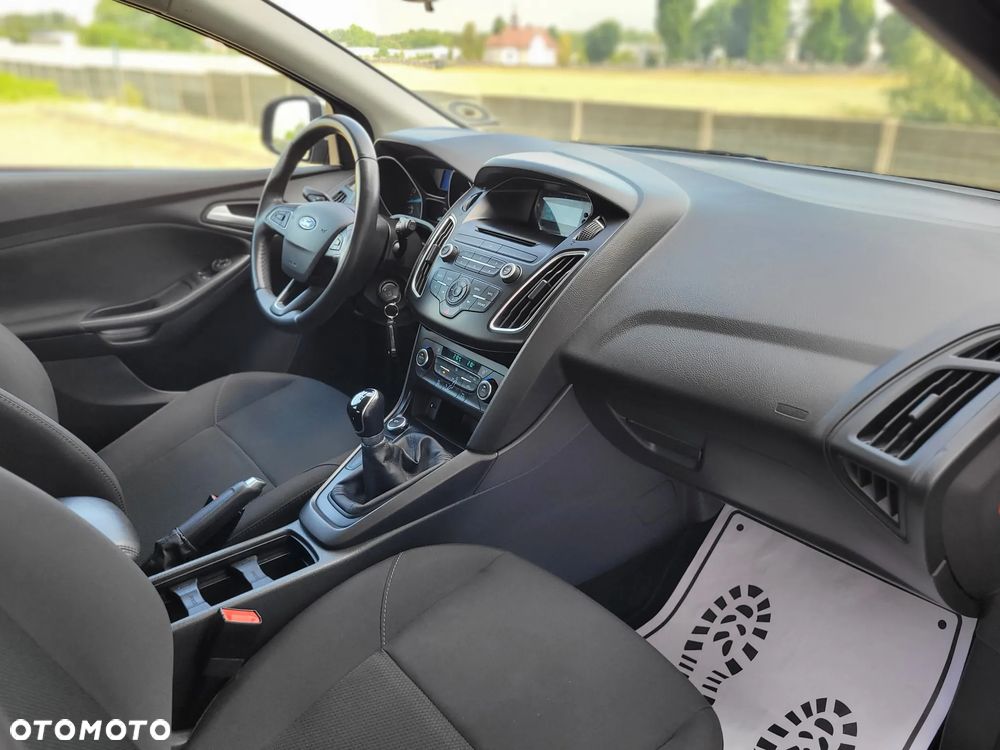 Ford Focus 1.0 EcoBoost Gold X (Trend) - 16
