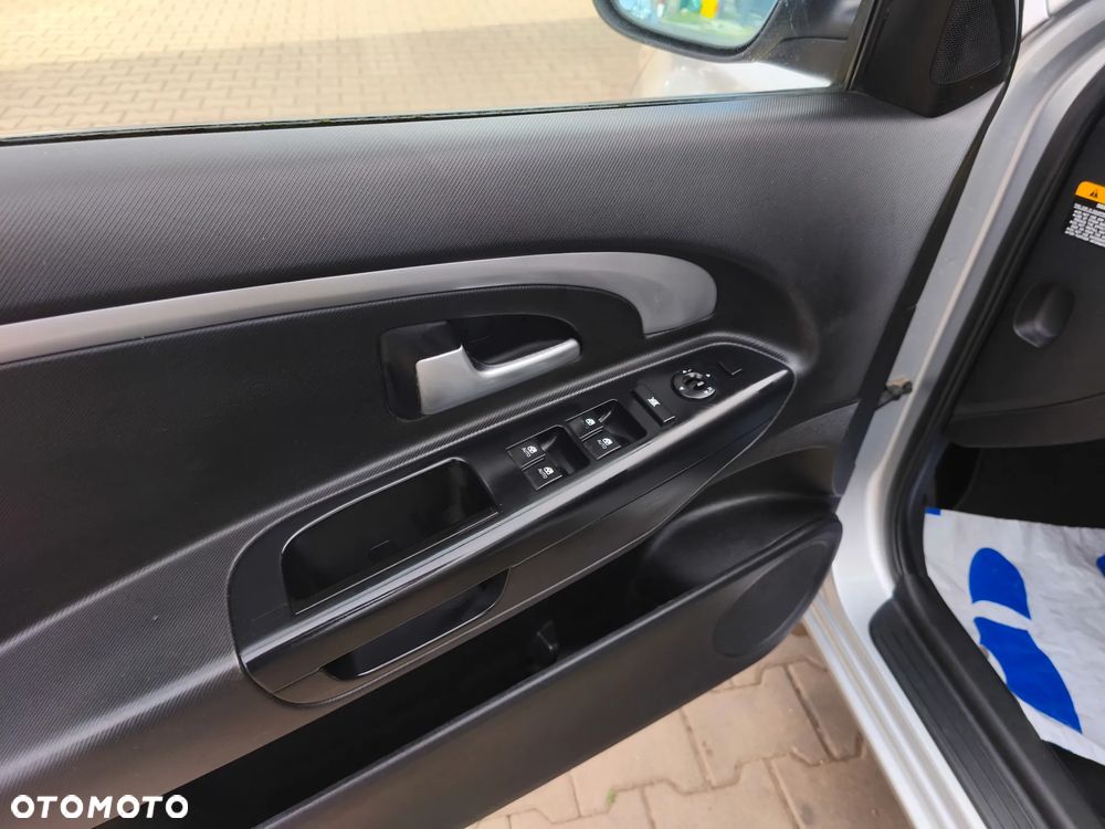 Kia Ceed 1.4 L - 10