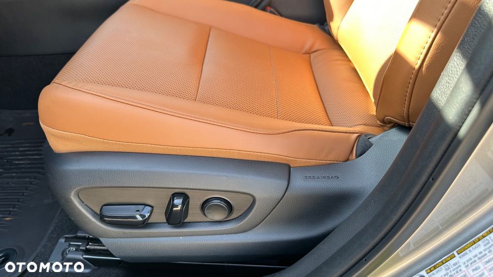 Lexus UX 250h GPF Prestige AWD - 21