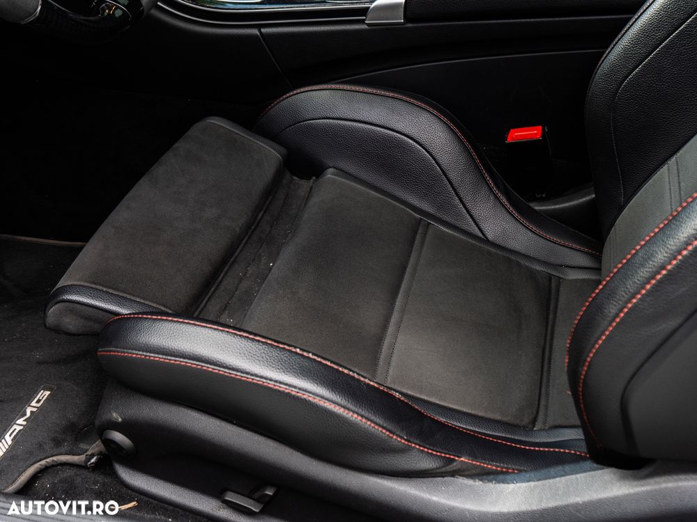 Mercedes-Benz C 43 AMG Coupe 4Matic - 37