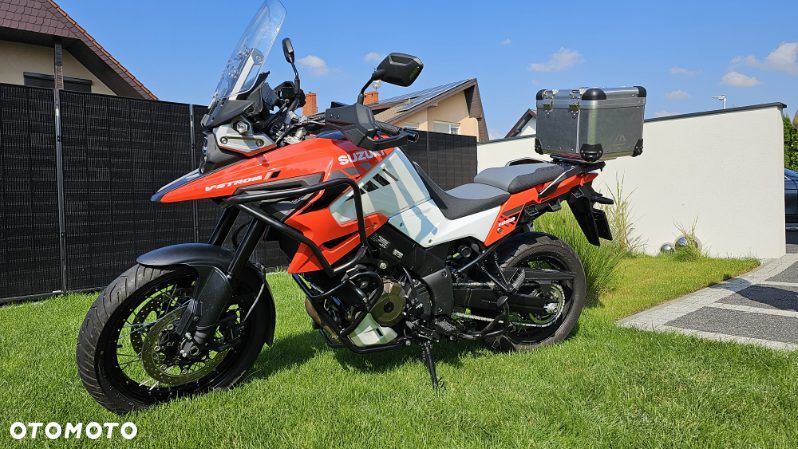 Suzuki V-STROM - 1