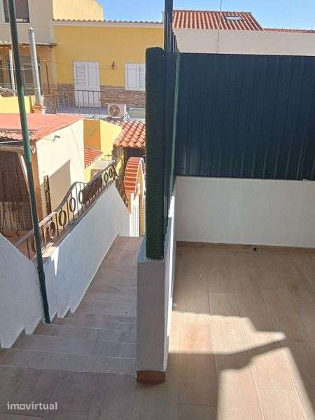 Apartamento renovado T4 - Grande imagem: 3/8